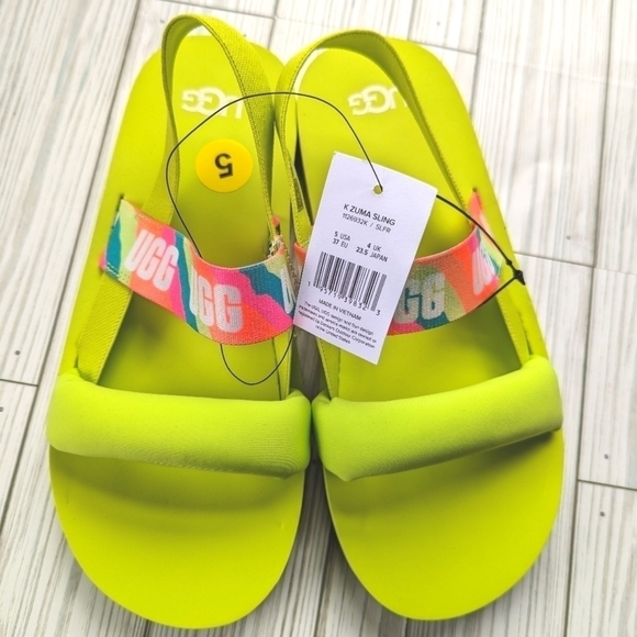UGG Zuma Sling Slides in Sulfur Green with Padded Strap Big Girls Size 5 - Picture 9 of 9